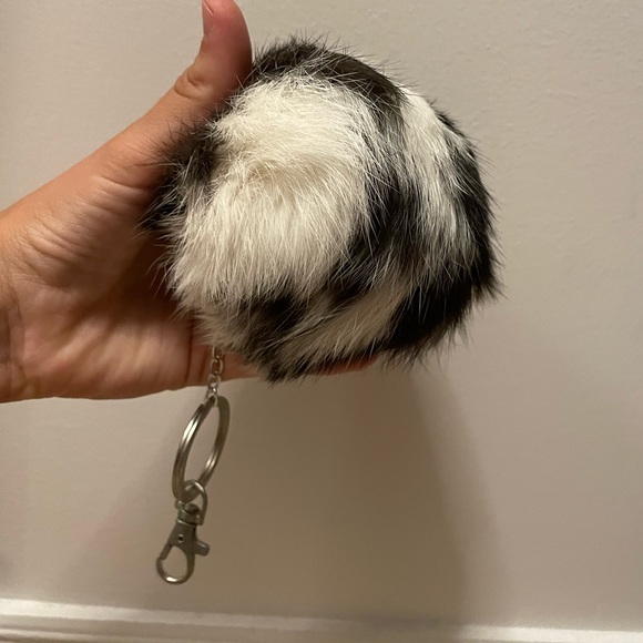 New Large Real Fur Keychain - Picture 2 of 2